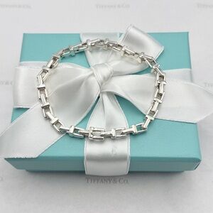Tiffany & Co. Narrow T Link Chain Bracelet 7.5” Sterling Silver 925 Gift Box